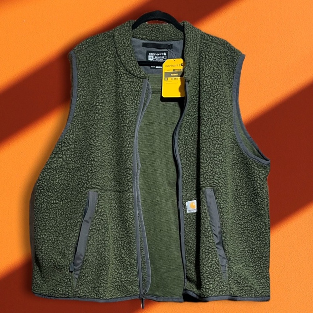 CARHARTT, MENS SIZE 2XL, RELAXED-FIT DARK GREEN FLEECE VEST.